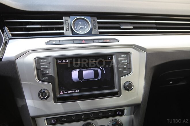Volkswagen Passat 2017, 50,000 km - 1.8 l - Bakı
