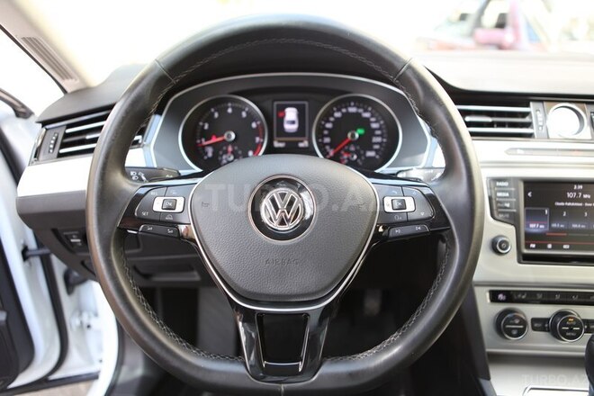 Volkswagen Passat 2017, 50,000 km - 1.8 l - Bakı