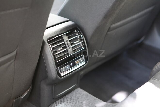 Volkswagen Passat 2017, 50,000 km - 1.8 l - Bakı
