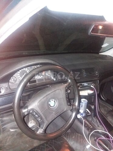 BMW 528 1996, 228,000 km - 2.8 l - Bakı