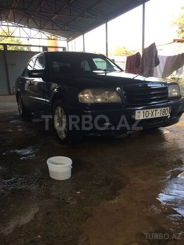Mercedes C 180 1993, 285,401 km - 1.8 л - Sabirabad
