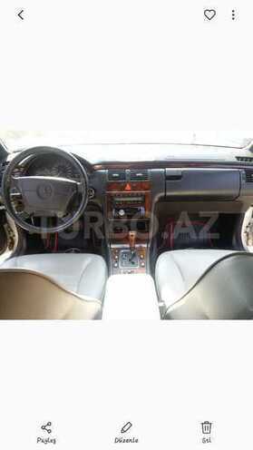 Mercedes E 230 1997, 318,000 km - 2.3 l - Bakı