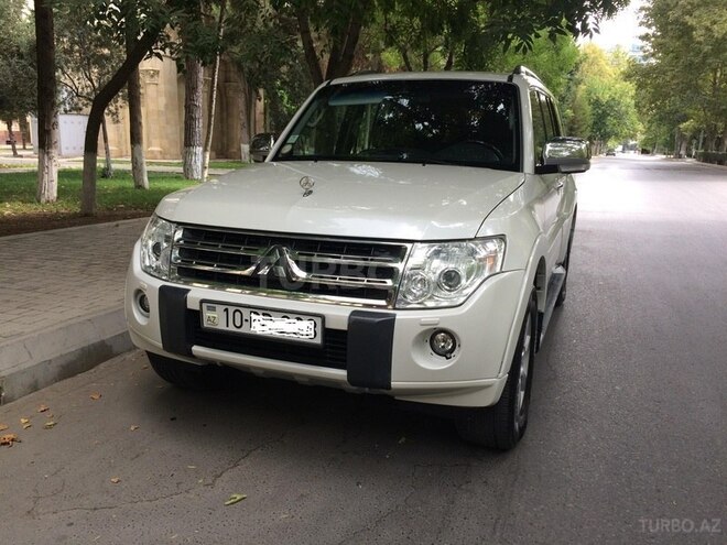 Mitsubishi Pajero 2010, 85,000 km - 3.5 l - Bakı