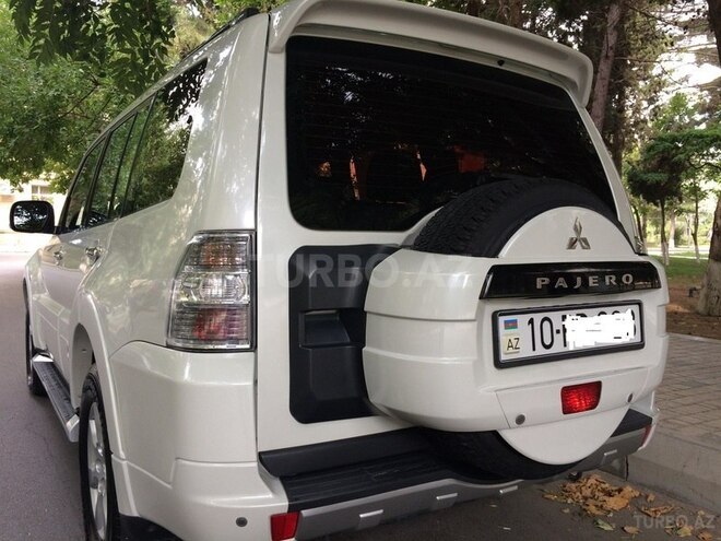 Mitsubishi Pajero 2010, 85,000 km - 3.5 l - Bakı