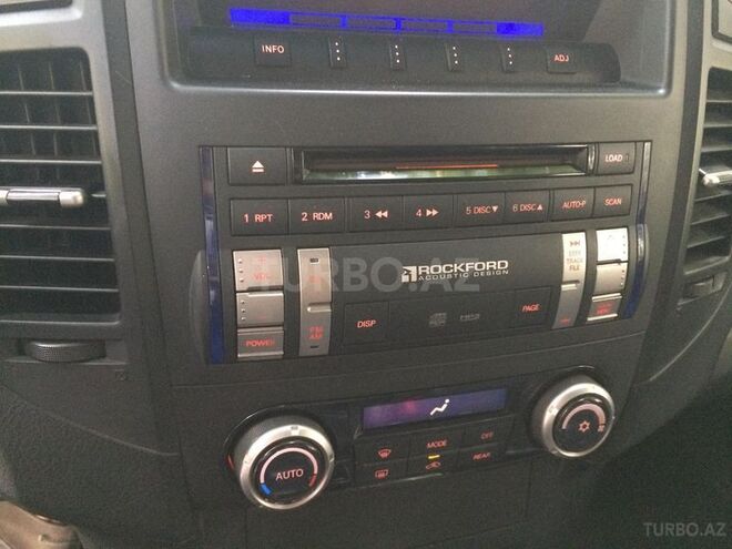 Mitsubishi Pajero 2010, 85,000 km - 3.5 l - Bakı