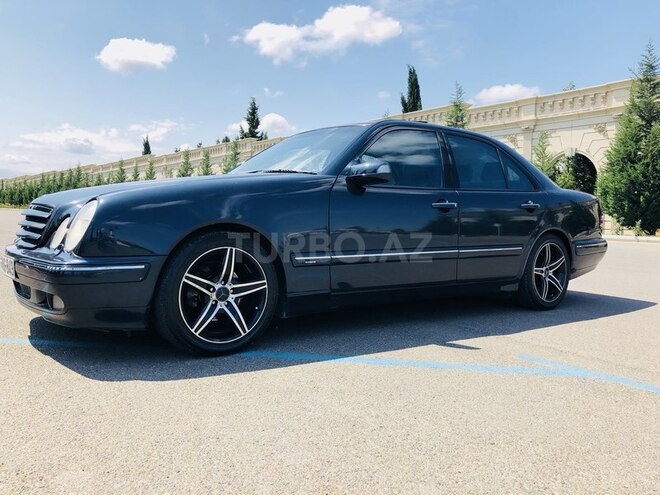 Mercedes E 240 2000, 230,000 km - 2.4 l - Gəncə