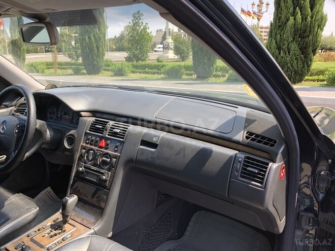 Mercedes E 240 2000, 230,000 km - 2.4 l - Gəncə