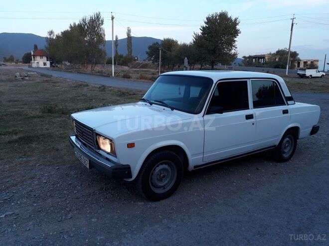 LADA (VAZ) 2107 2004, 180,000 km - 1.6 л - Oğuz