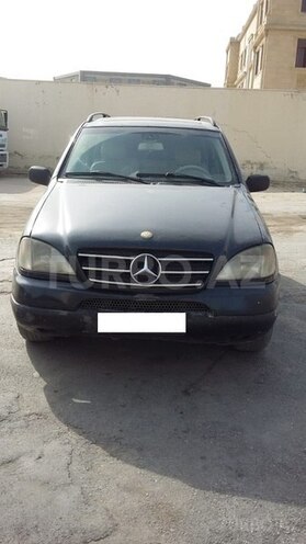 Mercedes ML 320 2000, 333,000 km - 3.2 l - Bakı