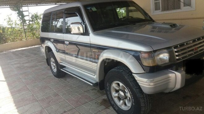 Mitsubishi Pajero 1995, 3,600,000 km - 2.8 л - Şirvan
