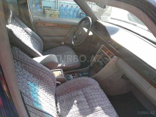 Mercedes E 220 1994, 234,055 km - 2.2 l - Bakı