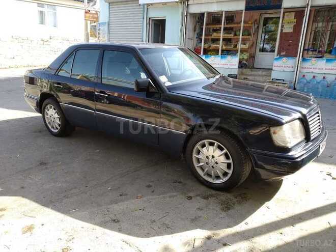 Mercedes E 220 1994, 234,055 km - 2.2 l - Bakı