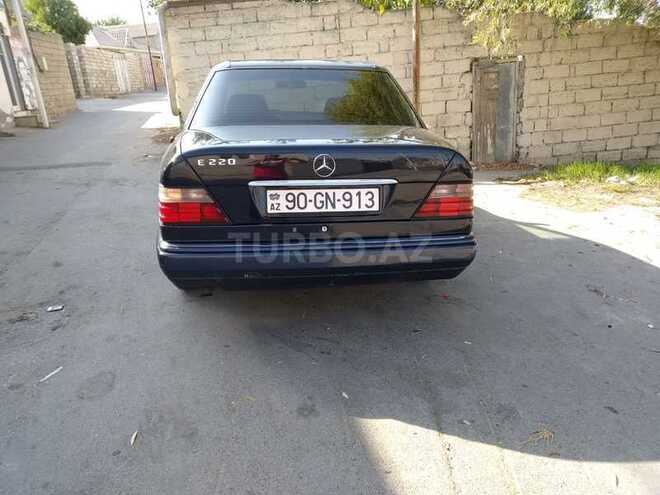 Mercedes E 220 1994, 234,055 km - 2.2 l - Bakı