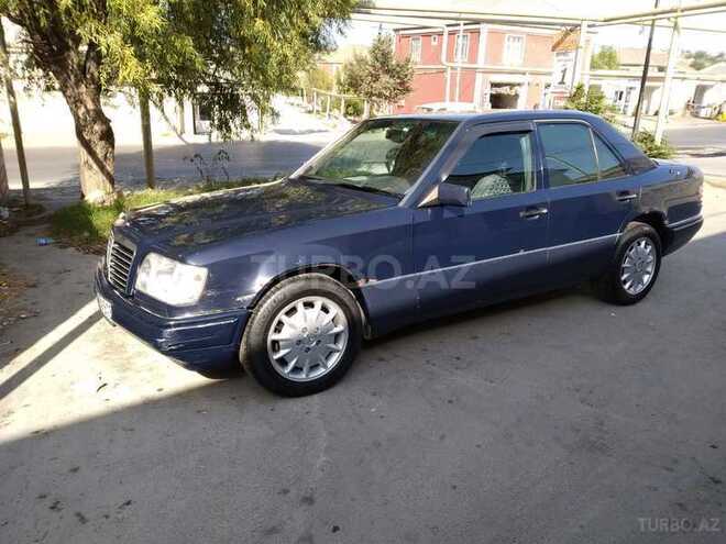Mercedes E 220 1994, 234,055 km - 2.2 l - Bakı