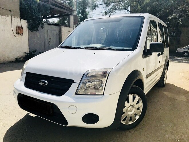 Ford Tourneo Connect 2013, 136,935 km - 1.8 l - Bakı