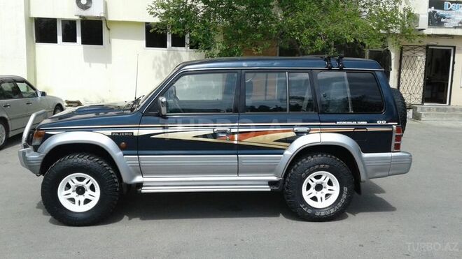 Mitsubishi Pajero 1997, 162,000 km - 2.8 l - Bakı