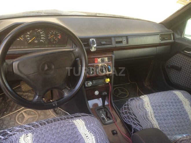 Mercedes E 200 1993, 322,095 km - 2.0 л - Xırdalan