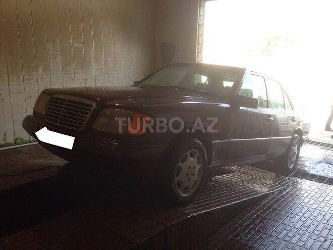 Mercedes E 200 1993, 322,095 km - 2.0 л - Xırdalan