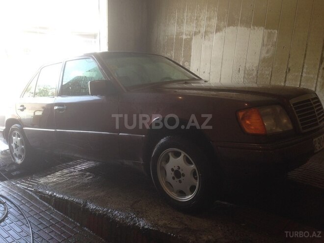 Mercedes E 200 1993, 322,095 km - 2.0 л - Xırdalan
