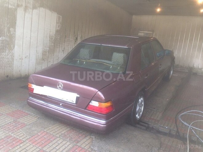 Mercedes E 200 1993, 322,095 km - 2.0 л - Xırdalan