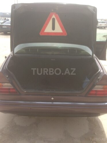Mercedes E 200 1993, 322,095 km - 2.0 л - Xırdalan