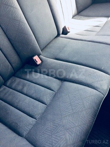 Mercedes E 200 1995, 3,999,999 km - 2.0 l - Bakı