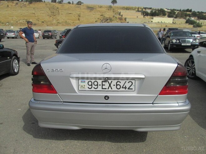 Mercedes C 200 2000, 147,000 km - 2.0 l - Bakı