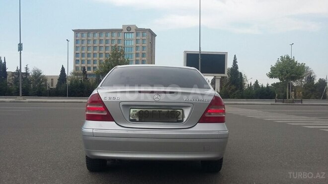 Mercedes C 200 2000, 281,000 km - 2.0 l - Bakı