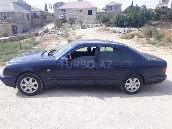 Mercedes E 200 1999, 250,000 km - 2.0 l - Bakı