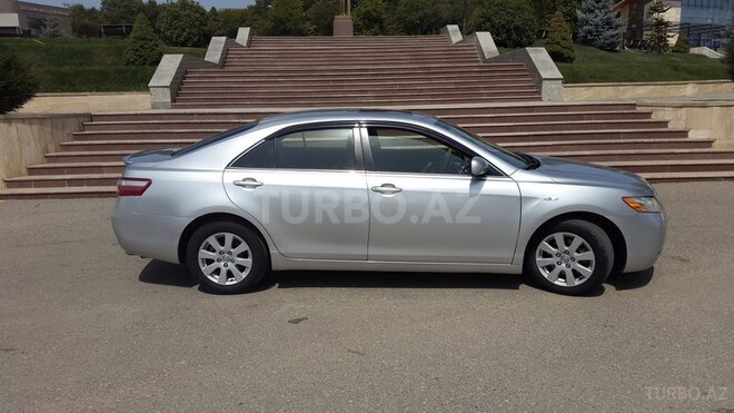 Toyota Camry 2006, 174,000 km - 3.5 l - Qusar