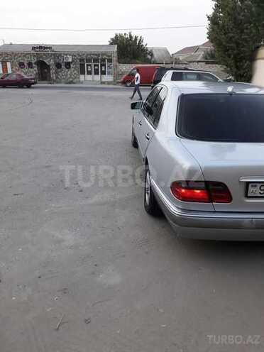 Mercedes E 230 1997, 234,500 km - 2.3 l - Bakı