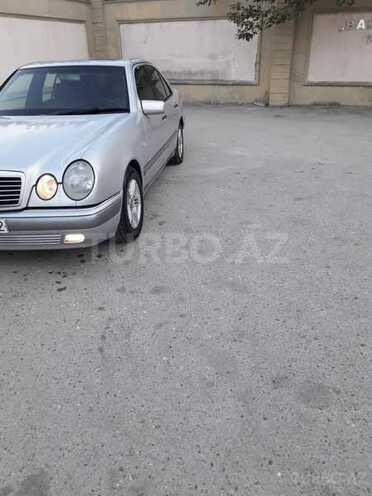 Mercedes E 230 1997, 234,500 km - 2.3 l - Bakı