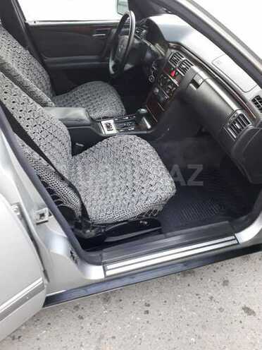 Mercedes E 230 1997, 234,500 km - 2.3 l - Bakı