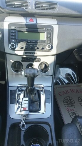 Volkswagen Passat 2005, 25,000 km - 2.0 l - Bakı