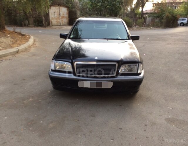 Mercedes C 230 2000, 173,000 km - 2.3 l - Bakı