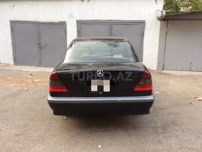 Mercedes C 230 2000, 173,000 km - 2.3 l - Bakı