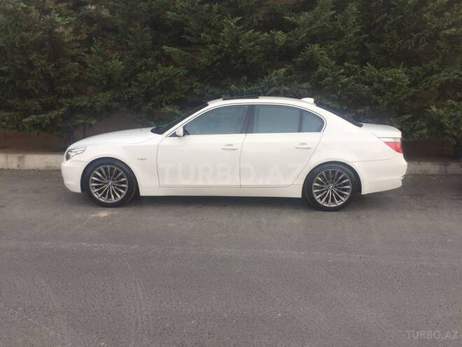 BMW 520 2003, 240,000 km - 2.0 l - Bakı