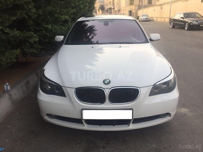 BMW 520 2003, 240,000 km - 2.0 l - Bakı