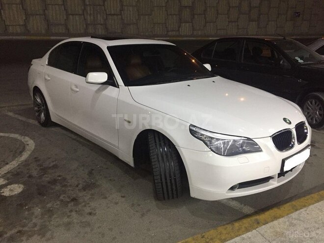 BMW 520 2003, 240,000 km - 2.0 l - Bakı