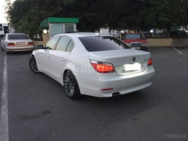 BMW 520 2003, 240,000 km - 2.0 l - Bakı