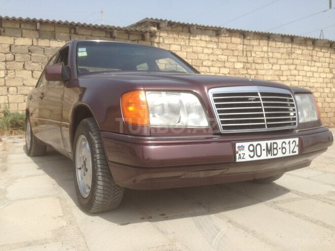 Mercedes E 200 1993, 322,097 km - 2.0 л - Xırdalan