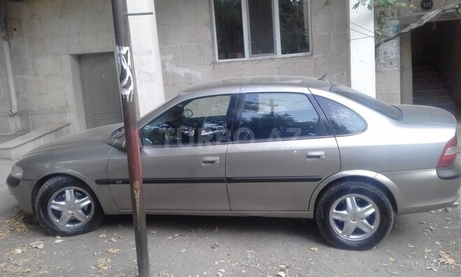 Opel Vectra 1996, 370,000 km - 2.0 l - Bakı