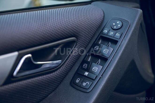 Mercedes B 170 2008, 78,000 km - 1.7 l - Bakı