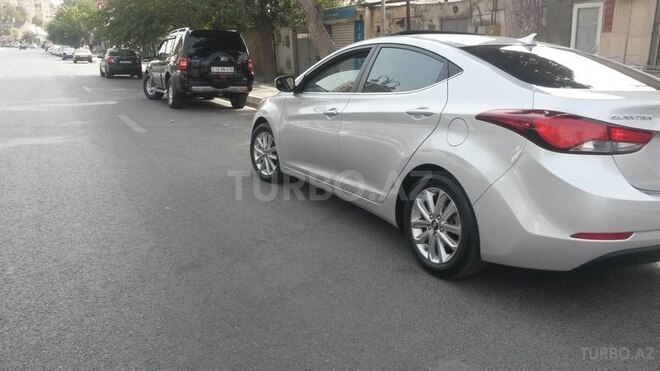 Hyundai Elantra 2015, 38,500 km - 1.8 l - Bakı