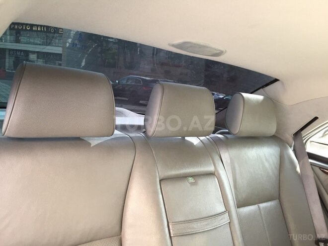 Mercedes E 280 2001, 358,500 km - 2.8 l - Bakı