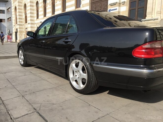 Mercedes E 280 2001, 358,500 km - 2.8 l - Bakı