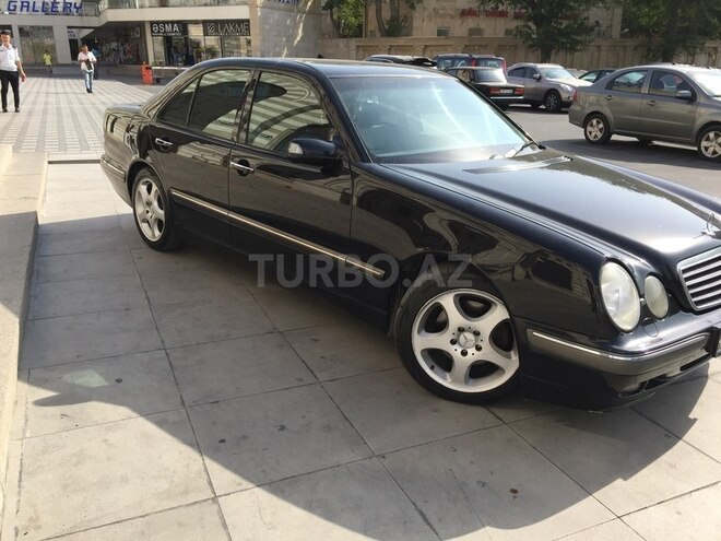 Mercedes E 280 2001, 358,500 km - 2.8 l - Bakı