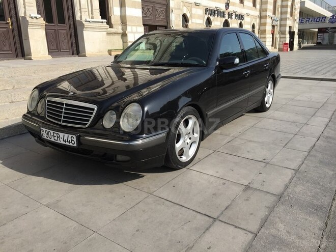 Mercedes E 280 2001, 358,500 km - 2.8 l - Bakı