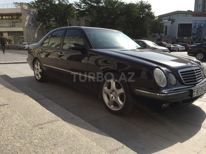 Mercedes E 280 2001, 358,500 km - 2.8 l - Bakı