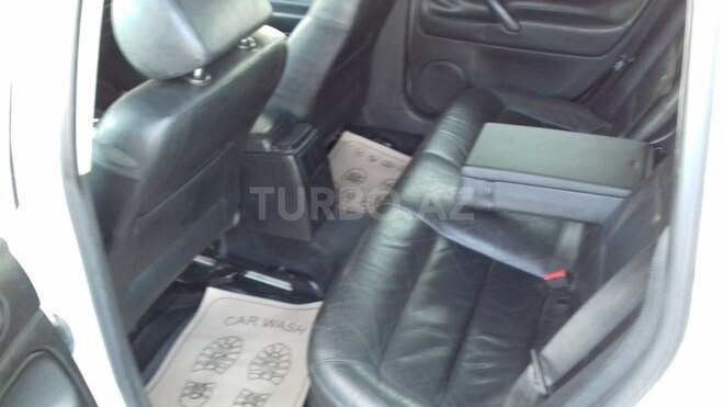 Volkswagen Passat 2003, 185,000 km - 1.8 l - Bakı